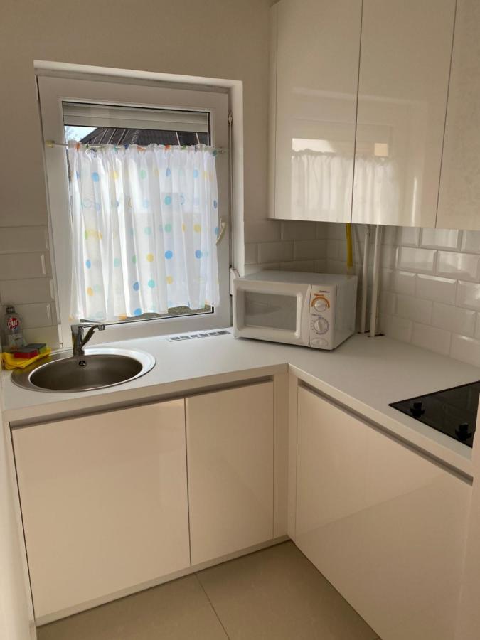Pesti Apartmanhaz Buk Ngoại thất bức ảnh